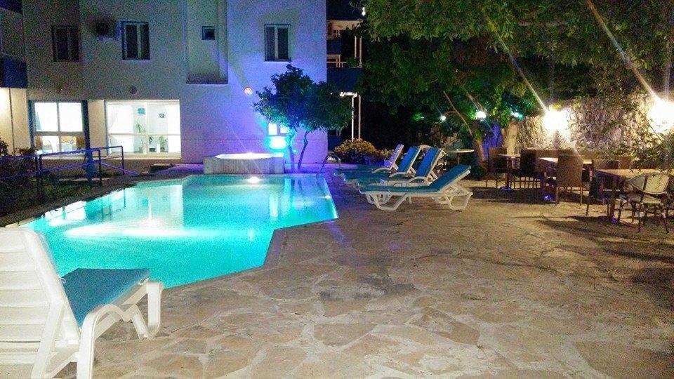 帕尔拉公寓式酒店 Çeşme 外观 照片