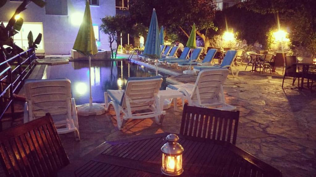 帕尔拉公寓式酒店 Çeşme 外观 照片