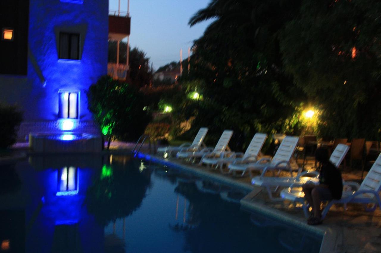 帕尔拉公寓式酒店 Çeşme 外观 照片